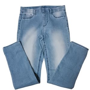 Wonder Nation girls jeggings, Size 10-12, light blue denim color.